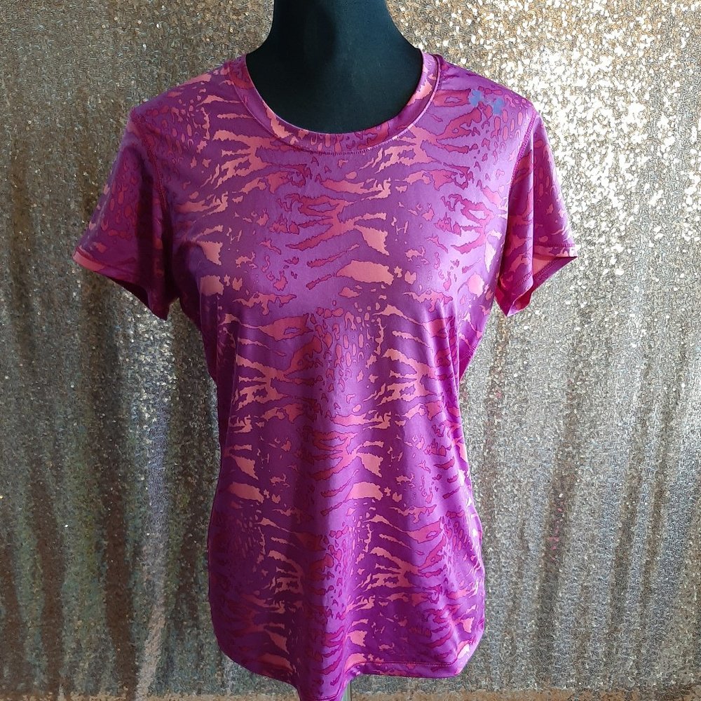 Under Armour Women's Pink Camo Pattern Crew Neck Sport Shirt Size M